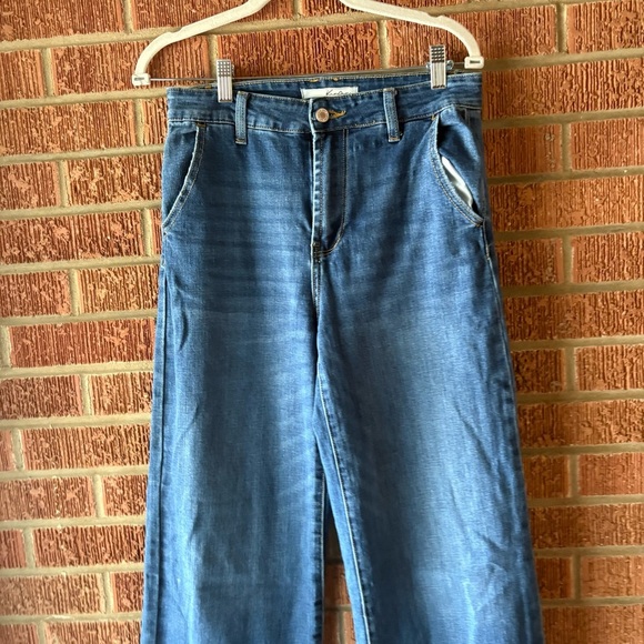 KanCan Bohemian High Waisted Wide Leg Dark Wash Jeans Size 27 - Picture 2 of 6